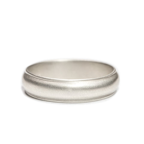 <!--RG546-->large half-round wedding band with rails