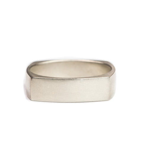 <!--RG361-->medium square wedding band