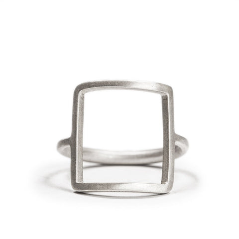 <!--RG337-->open square ring