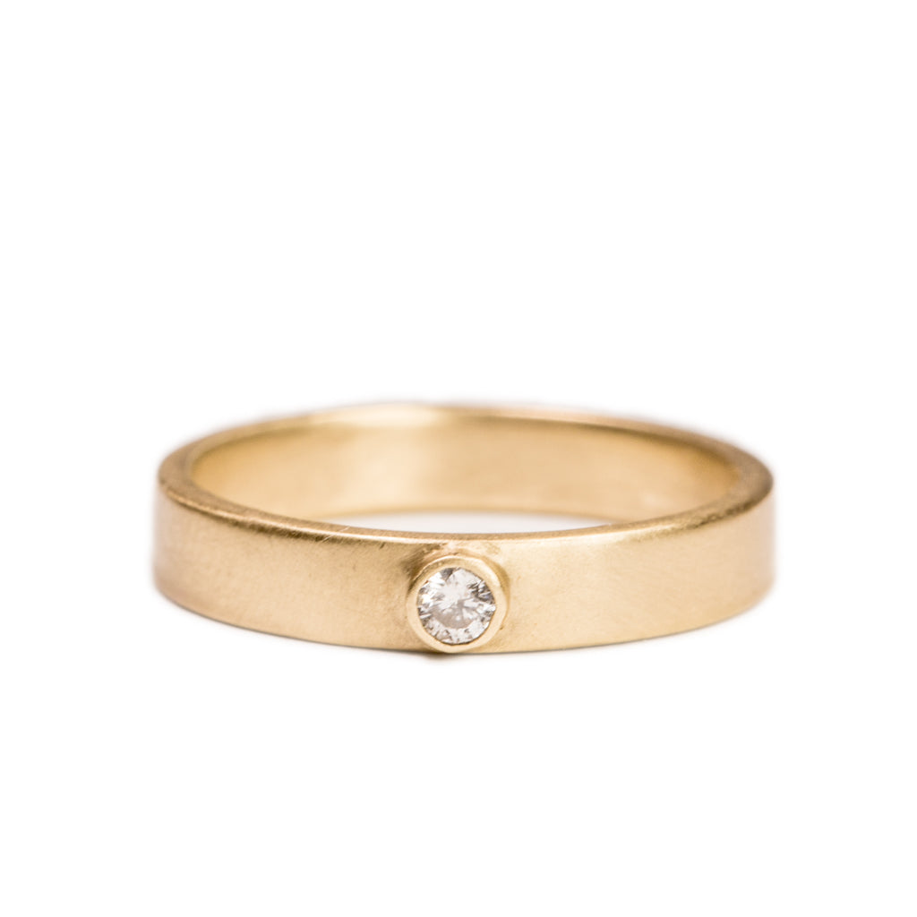 <!--RG443-->solid diamond engagement ring