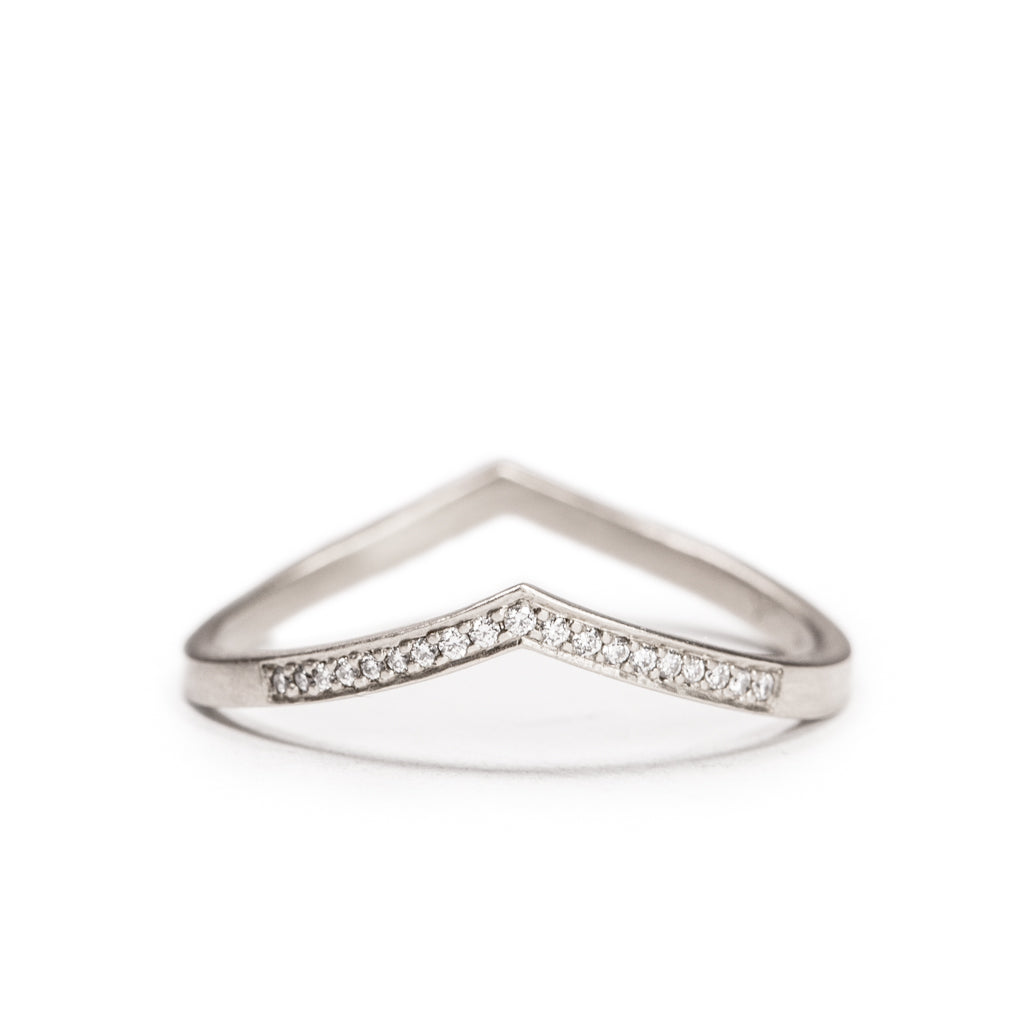 <!--RG640dia-->pavé flight stacking ring