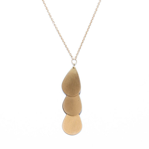 <!--NK900-->teardrop cascade necklace