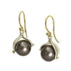 <!--ER595-->pearl double leaf earrings